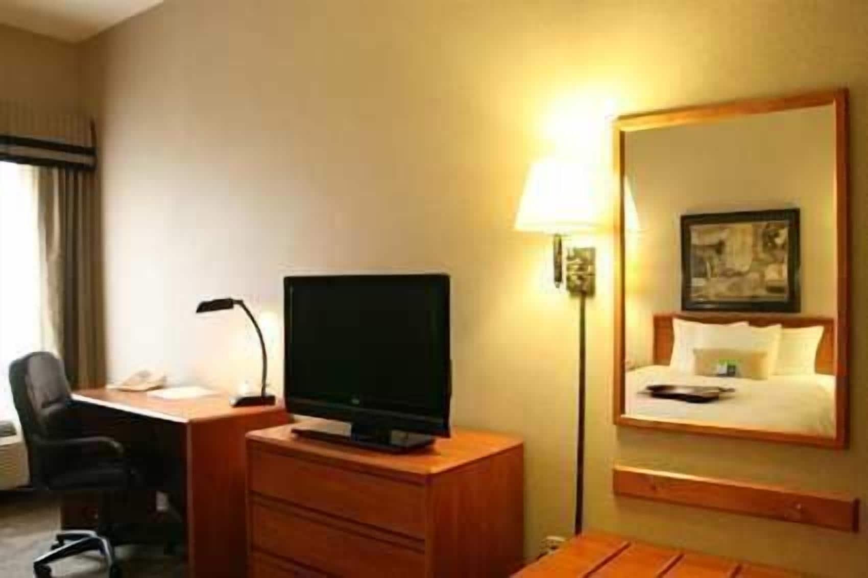 אדינבורו Hampton Inn Columbus/Taylorsville מראה חיצוני תמונה
