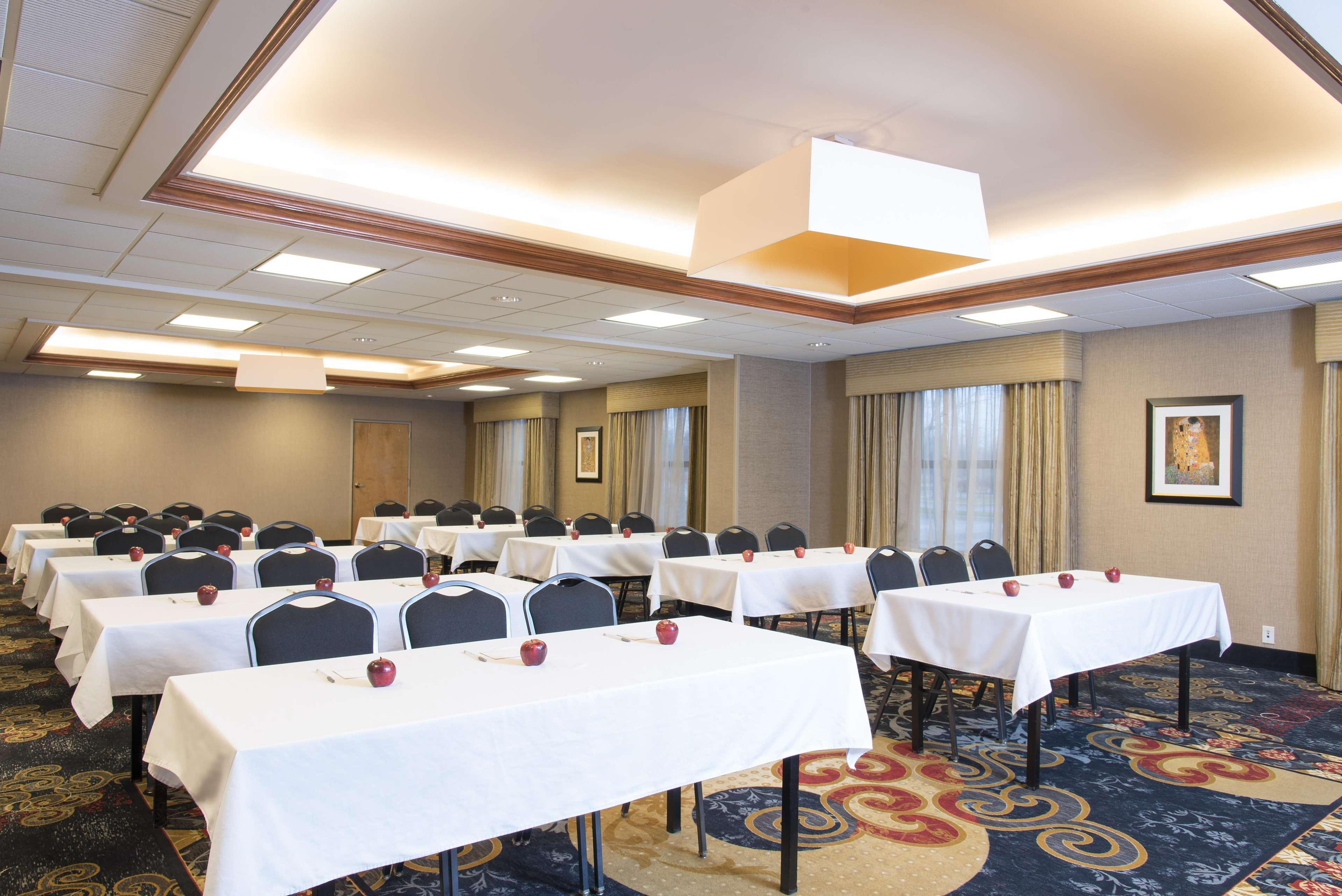 אדינבורו Hampton Inn Columbus/Taylorsville מראה חיצוני תמונה