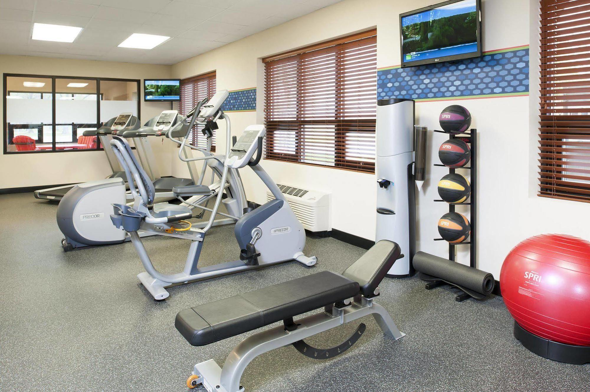אדינבורו Hampton Inn Columbus/Taylorsville מראה חיצוני תמונה